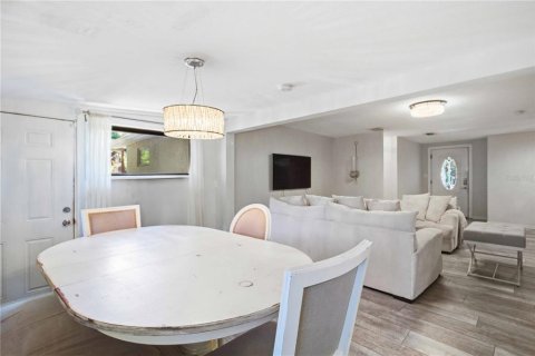 Villa ou maison à vendre à Bradenton, Floride: 4 chambres, 178.37 m2 № 2306046 - photo 19