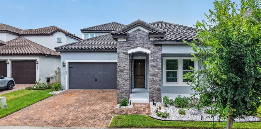 House in Winter Garden, Florida 3 bedrooms, 233.46 sq.m. № 2199685