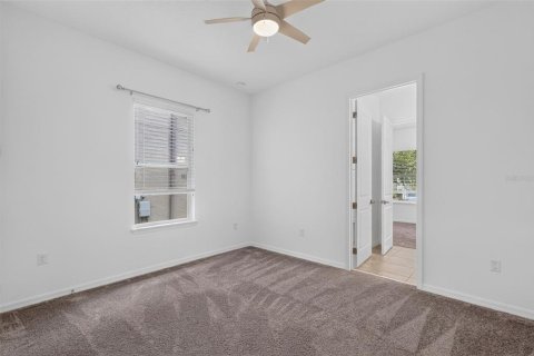 House in Winter Garden, Florida 3 bedrooms, 233.46 sq.m. № 2199685 - photo 22