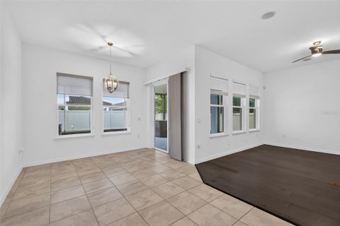 House in Winter Garden, Florida 3 bedrooms, 233.46 sq.m. № 2199685 - photo 13