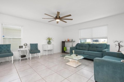 Casa en alquiler en Bradenton, Florida, 4 dormitorios, 208.84 m2 № 1906867 - foto 12