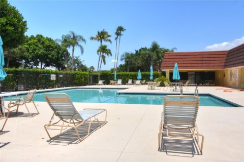 Adosado en venta en Plantation, Florida, 2 dormitorios, 127.46 m2 № 1160412 - foto 1