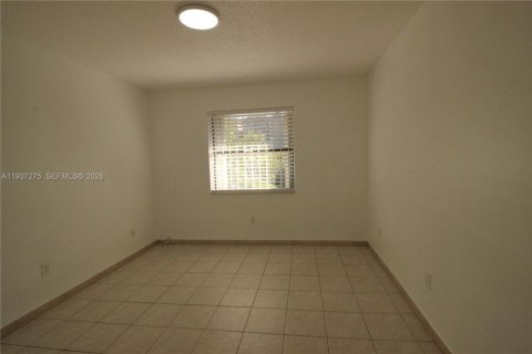 Снять в аренду кондоминиум в Майами, Флорида 2 спальни, 71.35м2, № 1995141 - фото 9