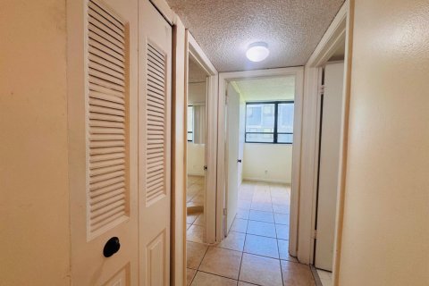 Copropriété à louer à West Palm Beach, Floride: 2 chambres, 78.97 m2 № 2261996 - photo 25