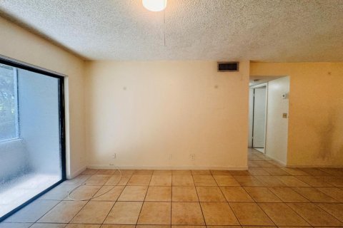 Copropriété à louer à West Palm Beach, Floride: 2 chambres, 78.97 m2 № 2261996 - photo 10