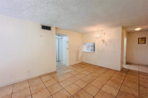 Copropriété à louer à West Palm Beach, Floride: 2 chambres, 78.97 m2 № 2261996 - photo 11