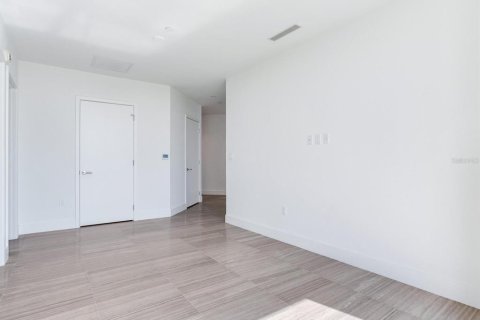 Condo in Tampa, Florida, 3 bedrooms  № 1444020 - photo 26