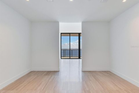Condo in Tampa, Florida, 3 bedrooms  № 1444020 - photo 20