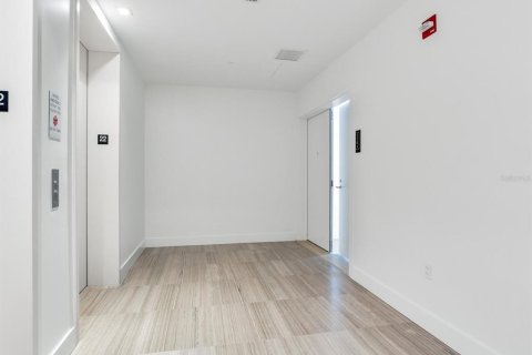 Condo in Tampa, Florida, 3 bedrooms  № 1444020 - photo 2