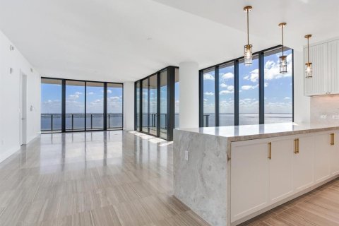 Condo in Tampa, Florida, 3 bedrooms  № 1444020 - photo 9