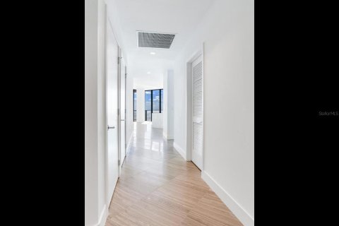 Condo in Tampa, Florida, 3 bedrooms  № 1444020 - photo 5