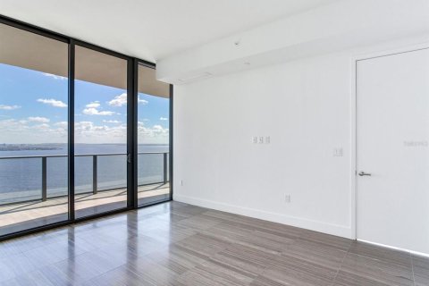 Condo in Tampa, Florida, 3 bedrooms  № 1444020 - photo 17