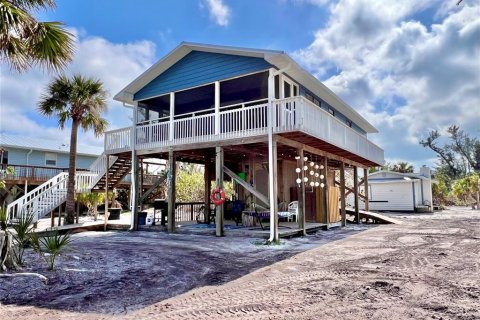 House in Placida, Florida 2 bedrooms, 89.19 sq.m. № 1525683 - photo 5