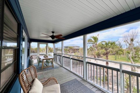 House in Placida, Florida 2 bedrooms, 89.19 sq.m. № 1525683 - photo 14
