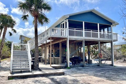 House in Placida, Florida 2 bedrooms, 89.19 sq.m. № 1525683 - photo 6