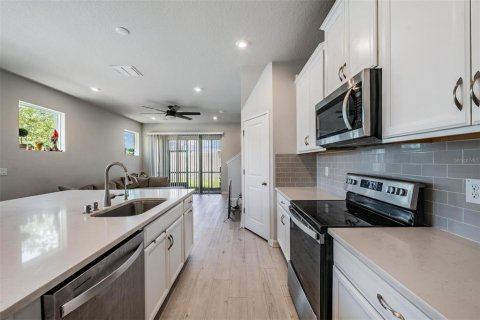 Adosado en venta en Lutz, Florida, 3 dormitorios, 154.87 m2 № 2239031 - foto 13