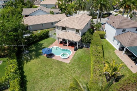 Villa ou maison à vendre à Weston, Floride: 4 chambres, 193.98 m2 № 1752044 - photo 1