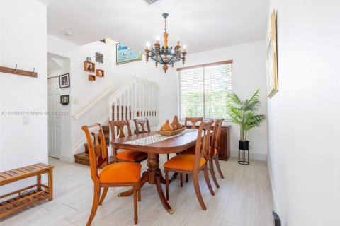 Villa ou maison à vendre à Weston, Floride: 4 chambres, 193.98 m2 № 1752044 - photo 6