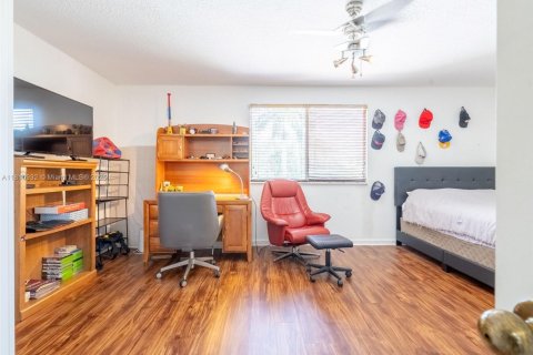 Villa ou maison à vendre à Weston, Floride: 4 chambres, 193.98 m2 № 1752044 - photo 17