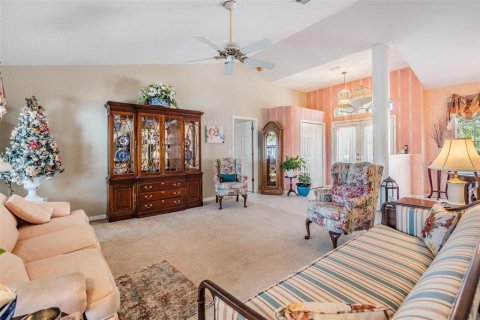 House in Lutz, Florida 3 bedrooms, 199.93 sq.m. № 1884595 - photo 4
