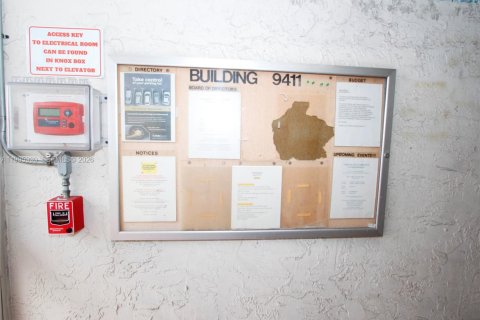 Condominio en alquiler en Miami, Florida, 2 dormitorios, 87.89 m2 № 2058771 - foto 23