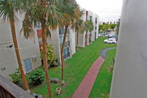 Condominio en alquiler en Miami, Florida, 2 dormitorios, 87.89 m2 № 2058771 - foto 21