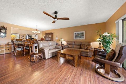 Condominio en venta en Palm Harbor, Florida, 2 dormitorios, 120.77 m2 № 2226112 - foto 10