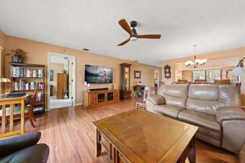 Condominio en venta en Palm Harbor, Florida, 2 dormitorios, 120.77 m2 № 2226112 - foto 11