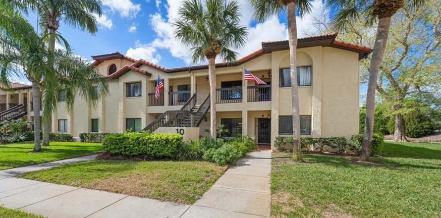 Condominio en Palm Harbor, Florida, 2 dormitorios № 2226112