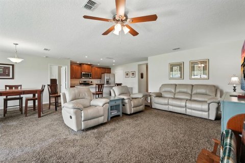 Casa en venta en Bunnell, Florida, 3 dormitorios, 162.11 m2 № 1805338 - foto 12