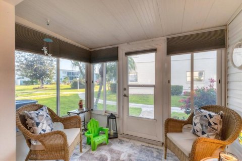 Condo in Bradenton, Florida, 1 bedroom  № 1802908 - photo 22