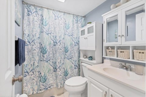 Condo in Bradenton, Florida, 1 bedroom  № 1802908 - photo 19