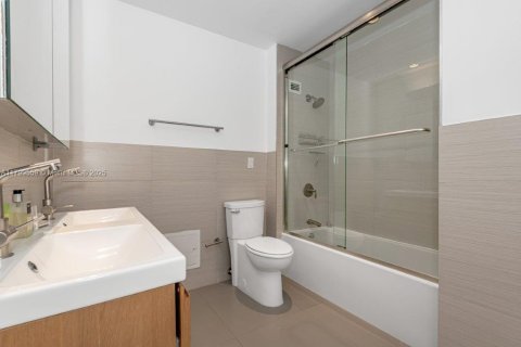 Copropriété à louer à Miami Beach, Floride: 2 chambres, 109.62 m2 № 1861593 - photo 27