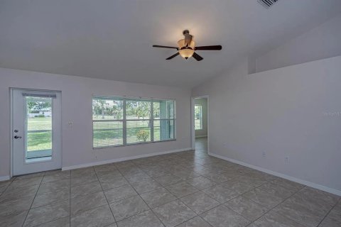 Casa en alquiler en Punta Gorda, Florida, 4 dormitorios, 199.28 m2 № 1876923 - foto 11