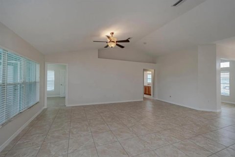 Casa en alquiler en Punta Gorda, Florida, 4 dormitorios, 199.28 m2 № 1876923 - foto 9