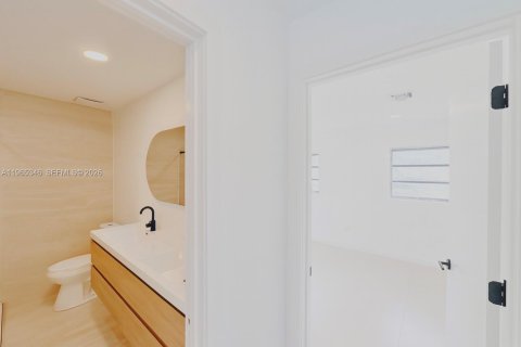 Снять в аренду виллу или дом в Дания-Бич, Флорида 2 спальни, 89.19м2, № 2026951 - фото 9