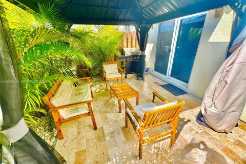 Townhouse in Homestead, Florida 3 bedrooms, 123.65 sq.m. № 1983993 - photo 6