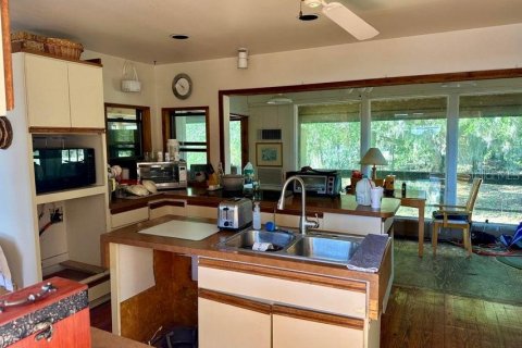 House in Titusville, Florida 4 bedrooms, 221.39 sq.m. № 1687239 - photo 16
