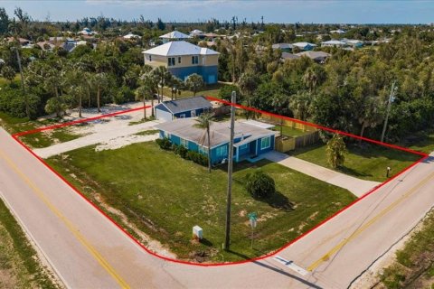 Casa en Punta Gorda, Florida 3 dormitorios, 209.31 m2 № 2131195