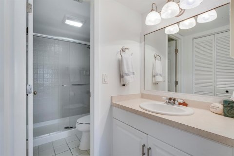Condo in Jupiter, Florida, 2 bedrooms № 2187591 - photo 19
