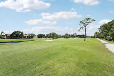 Condo in Jupiter, Florida, 2 bedrooms № 2187591 - photo 27