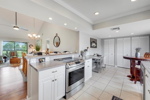 Condo in Jupiter, Florida, 2 bedrooms № 2187591 - photo 10