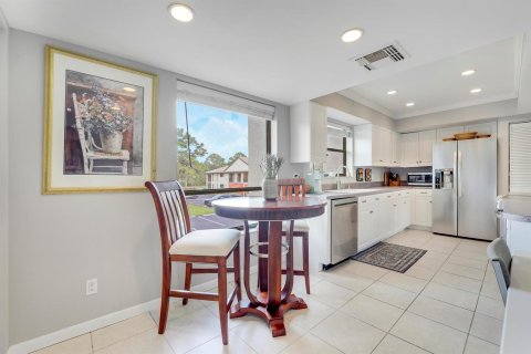 Condo in Jupiter, Florida, 2 bedrooms № 2187591 - photo 12