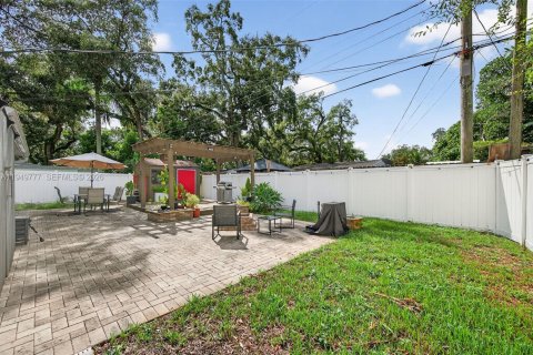 Снять в аренду виллу или дом в Холливуд, Флорида 3 спальни, 96.9м2, № 2005544 - фото 11