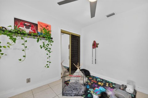 Снять в аренду виллу или дом в Холливуд, Флорида 3 спальни, 96.9м2, № 2005544 - фото 5