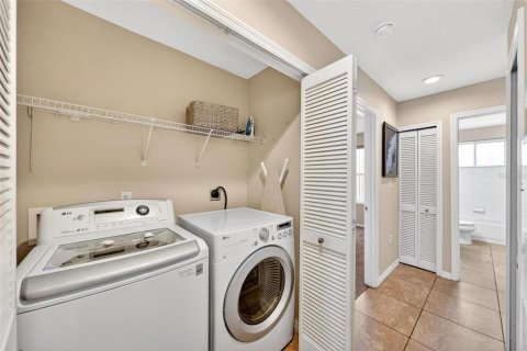 Copropriété à vendre à Kissimmee, Floride: 3 chambres, 126.07 m2 № 2122535 - photo 25