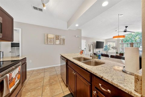 Copropriété à vendre à Kissimmee, Floride: 3 chambres, 126.07 m2 № 2122535 - photo 21