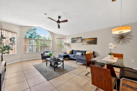 Copropriété à vendre à Kissimmee, Floride: 3 chambres, 126.07 m2 № 2122535 - photo 10