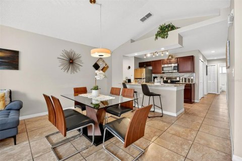 Copropriété à vendre à Kissimmee, Floride: 3 chambres, 126.07 m2 № 2122535 - photo 13