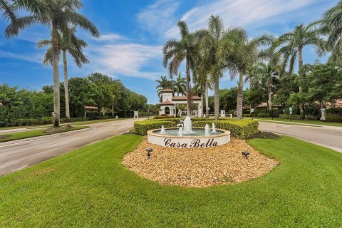 House in Delray Beach, Florida 5 bedrooms, 258.45 sq.m. № 1227650 - photo 1